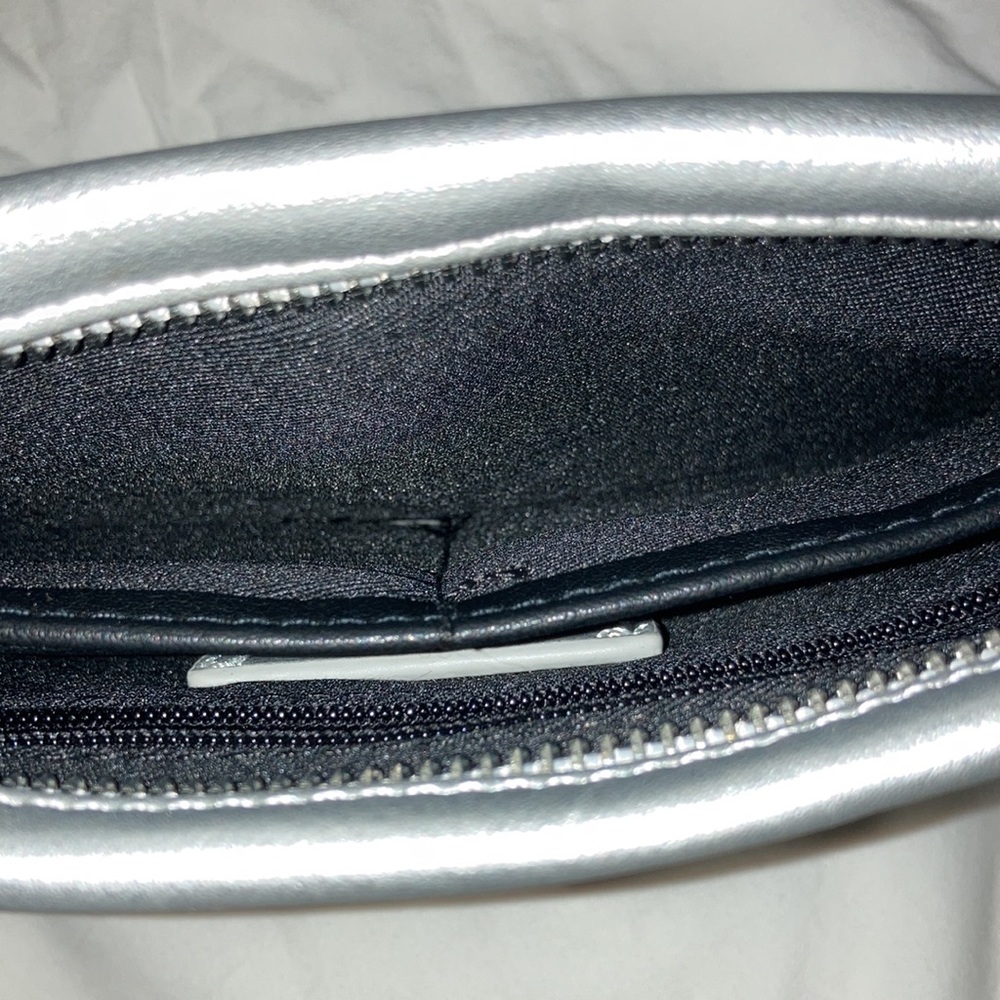 Forever 21 metallic silver chain purse / clutch / sling bag / crossbody - Picture 5 of 11